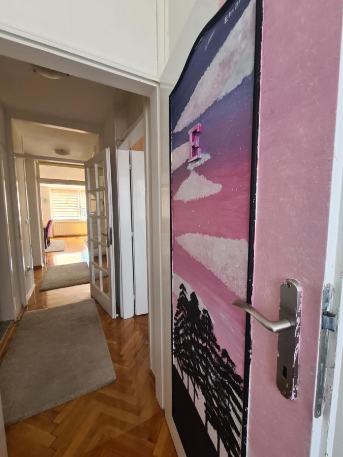 Walnut Apartment - Private Garage Sarajevo Exterior foto